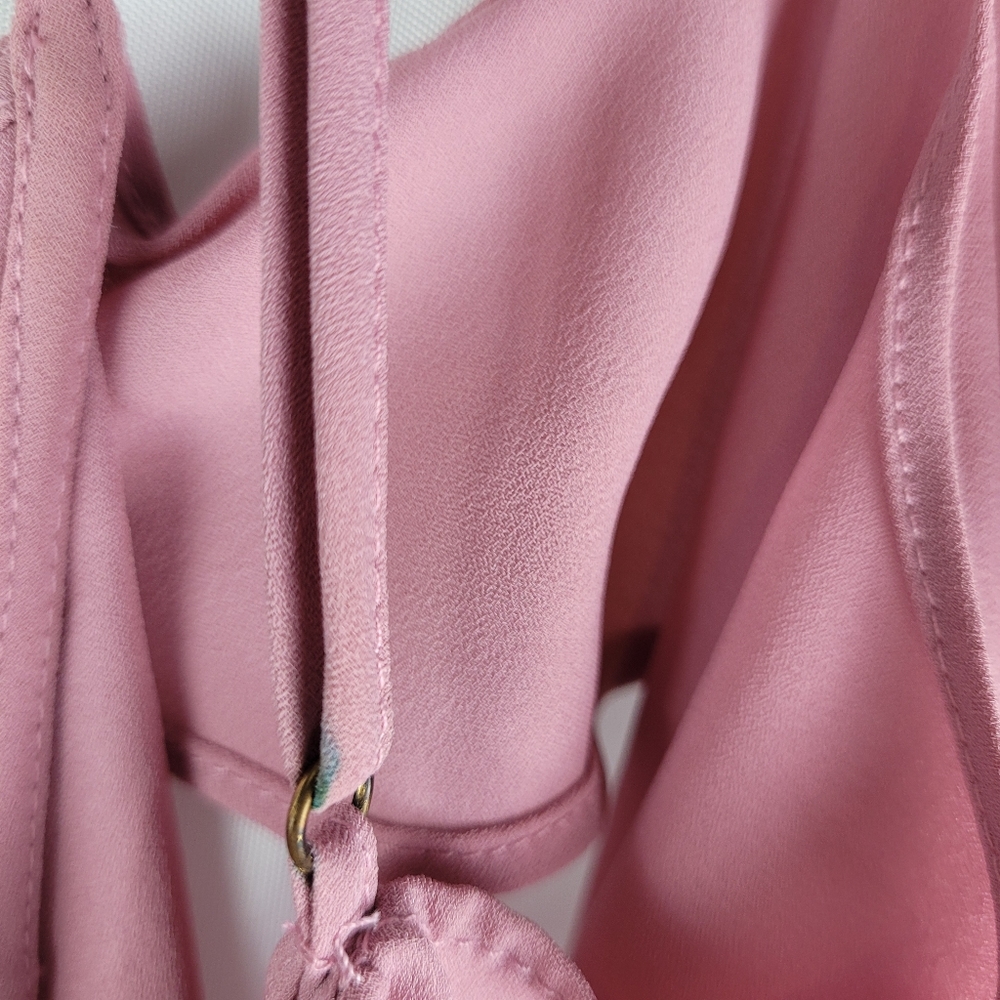 Ruffled V-Neck Mini Dress in Mauve Pink - Picture 15 of 16